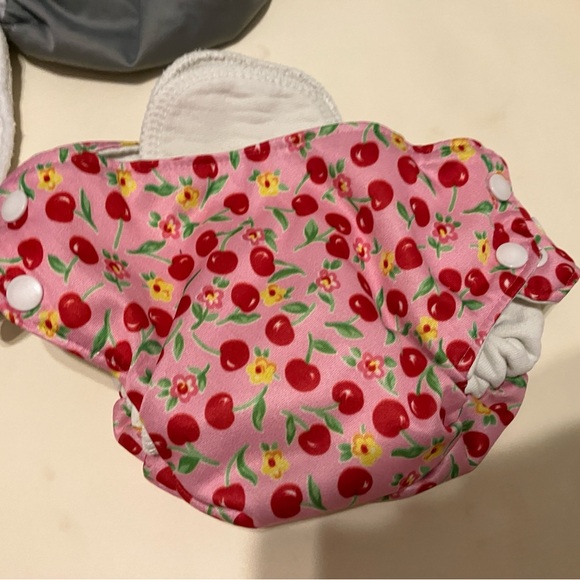 Newborn Mixed Cloth Diaper Bundle - Picture 11 of 12